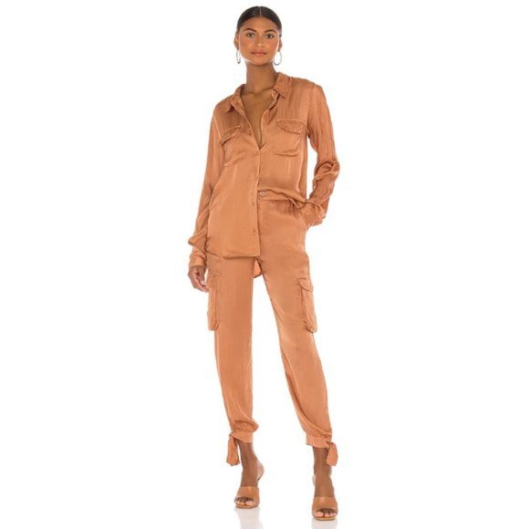 NWT YFB pistachio green khaki satin-like cargo pants, XS - Picture 6 of 11